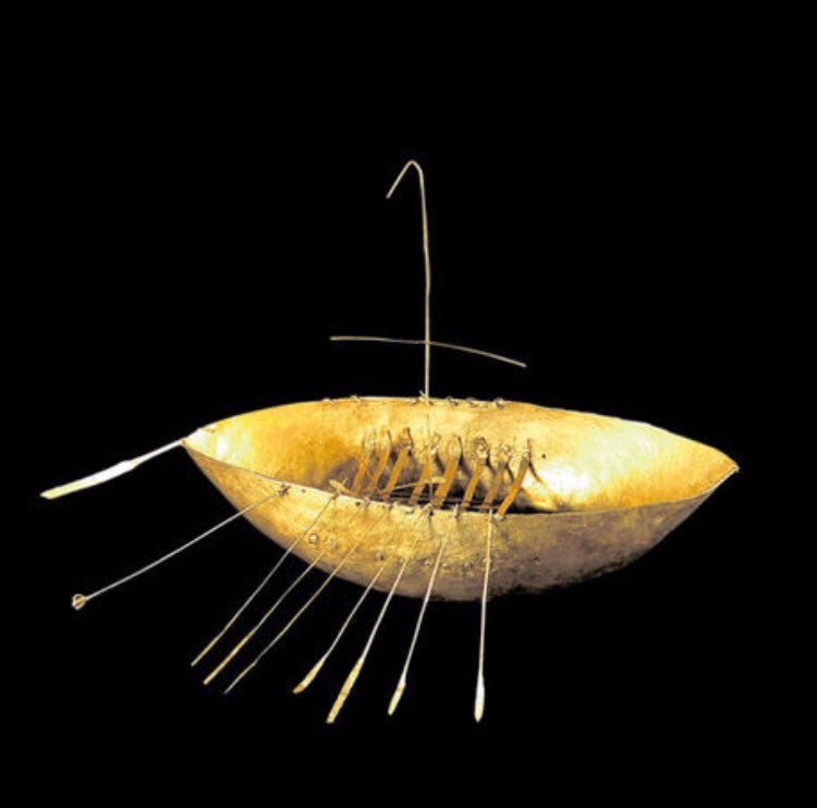 RobertBohan's tweet photo. Celtic La Téne style artefacts found nr Lough Foyle, Ireland (ca. 100BCE)
#BroighterHoard #IrishArt #Gold https://t.co/i1OHq94J49