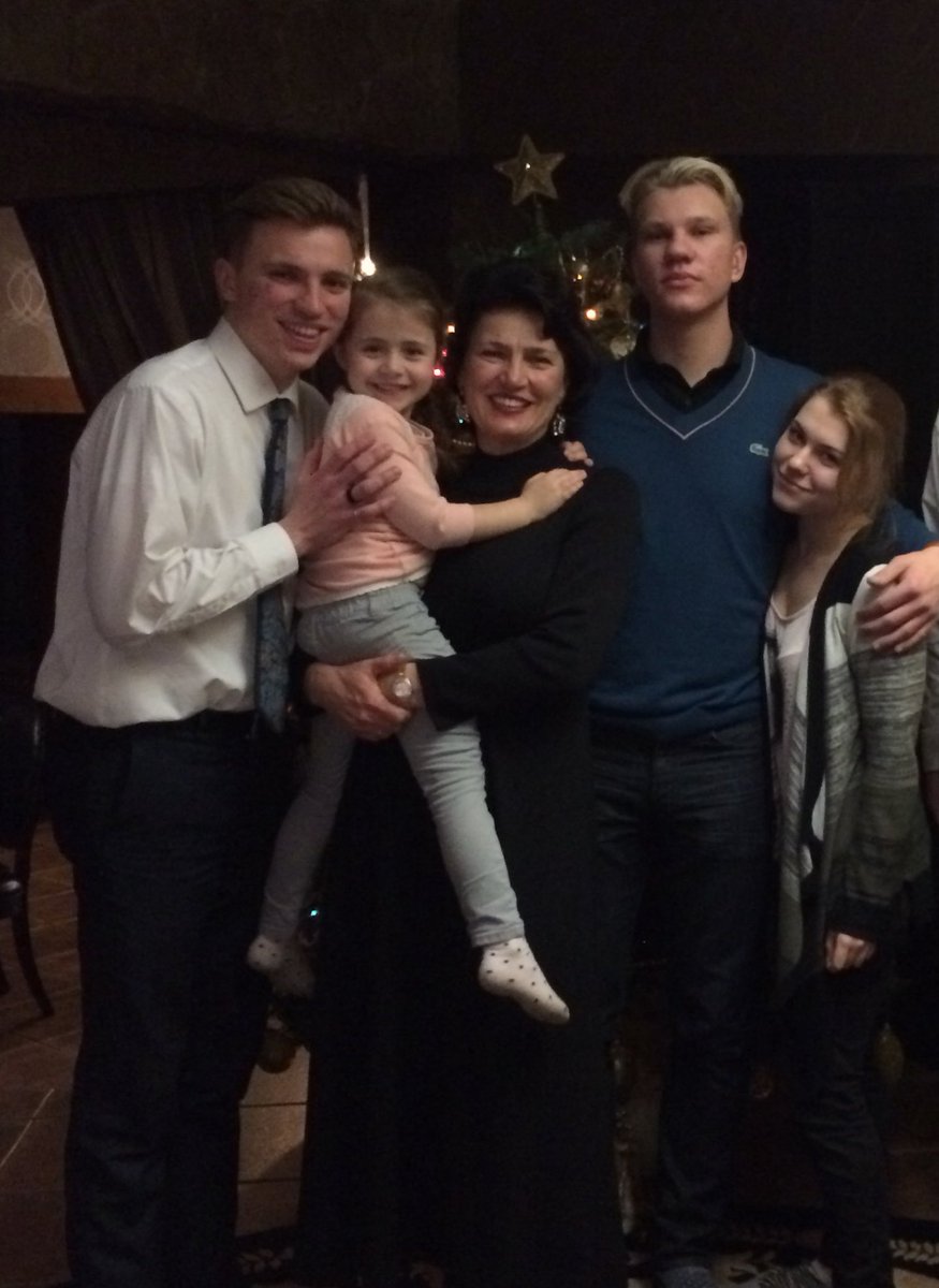 c_schaum's tweet image. It was great to see my bro in Russia because it will be 2.5 years until I see him again. I miss and 💙 you bro 🇷🇺✌🏻#mormonproblems