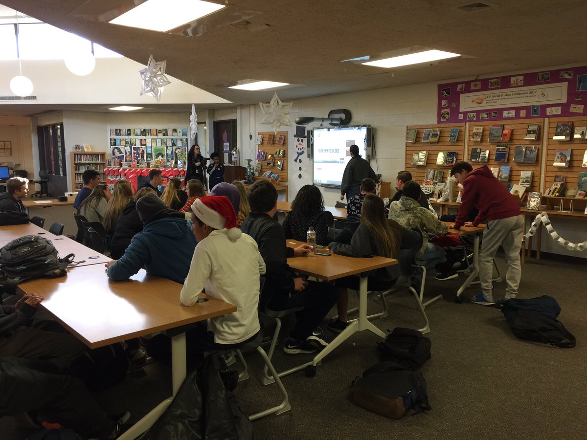 SCSD_HSW's tweet photo. Thanks to Ms Antoniazzi, Ms DiGregorio and Ms Masrour for the #breakoutedu lesson and sharing on #instructionalalert at HSW https://t.co/dtgqfH6lIV