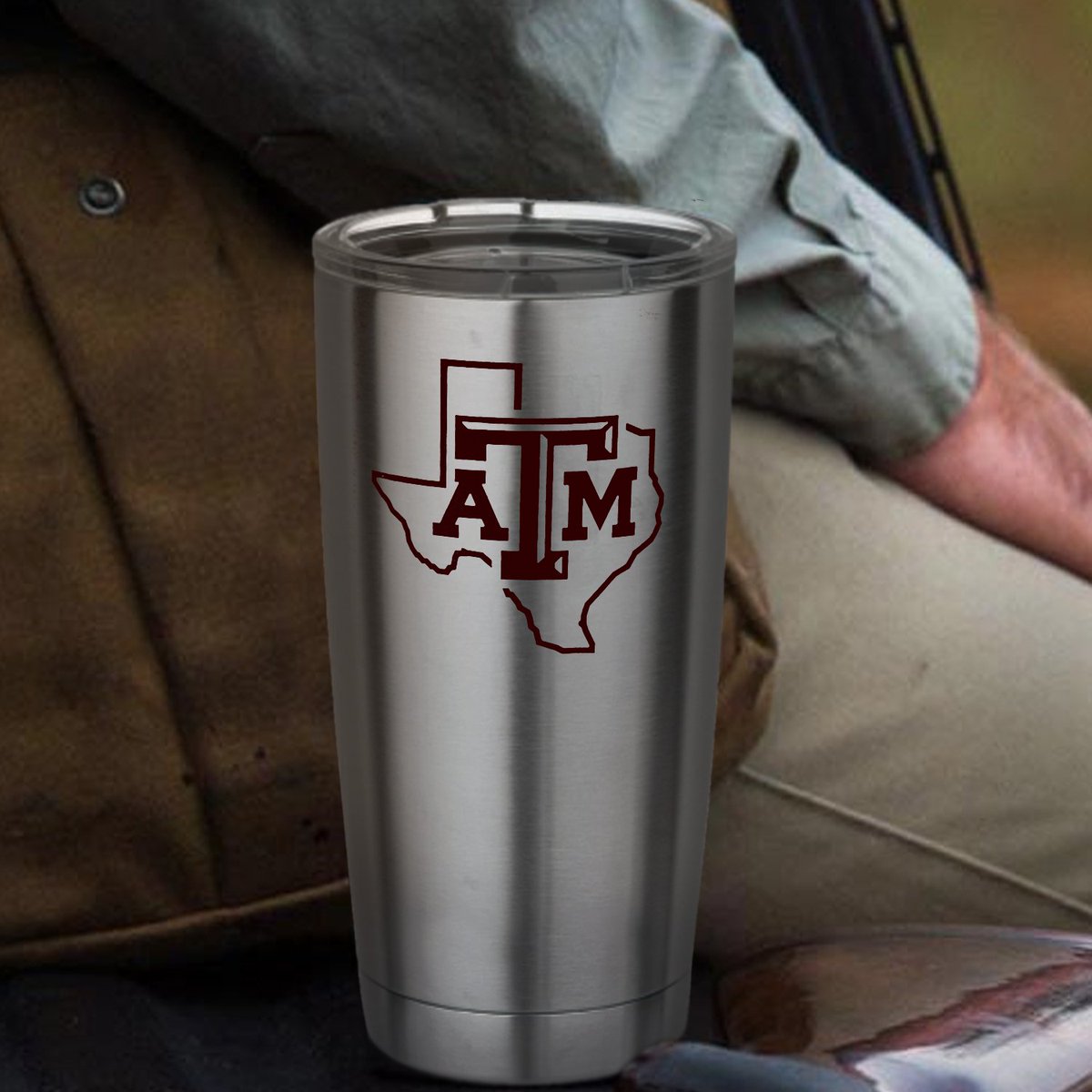 CollegeDpt's tweet photo. Last minute gifts! 

#tamu #aggies #gigem https://t.co/5R6MbSn02H