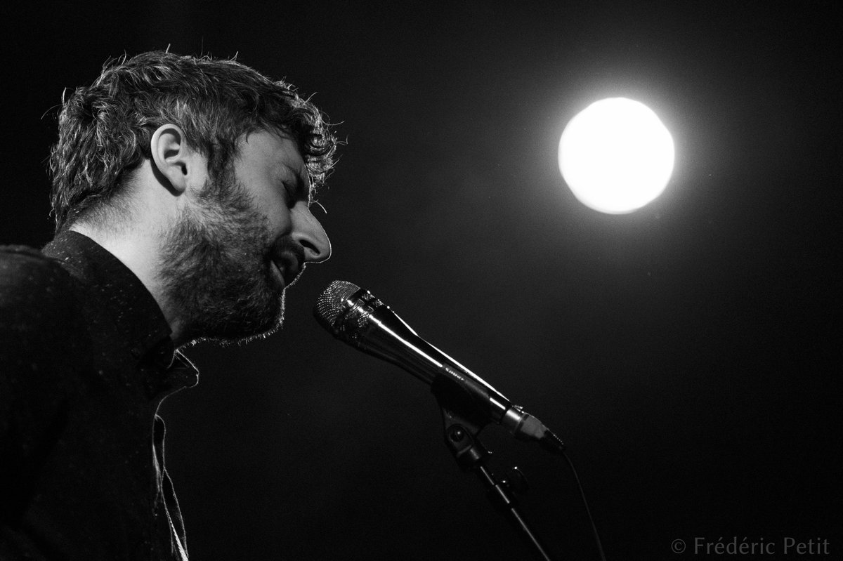 fredkitwit's tweet photo. Festival @AuroresMontreal jour #1 : @LouisJean_solo
#JusteEnorme
https://t.co/BroDc7zsG5 https://t.co/f6l1bB0LIY