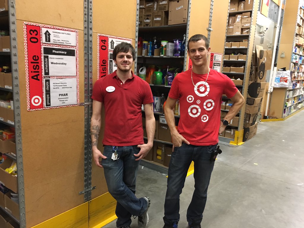 4500 piece double with 1day to go? No problem for the T2322 LOG team #cantbestopped #betterinmentor 💪🏻💪🏻🚚🚚