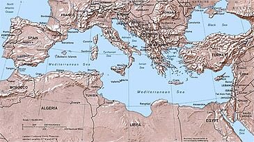 FilippoGrandi's tweet photo. 5000 dead across #Mediterranean in 2016. Without strong peacemaking, real development &amp; alternative pathways, 2017 will be even more tragic. https://t.co/S3QExZwZzr