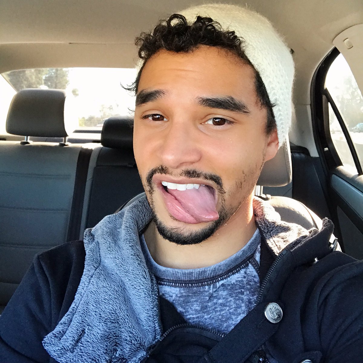 BLARELovers's tweet photo. Love it!! So adorable @BlareLeVoir @BLARELievers https://t.co/CrBwHzzPVW