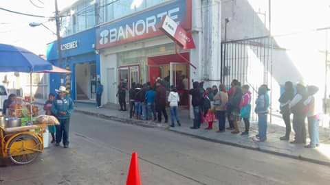 ComisariaH's tweet photo. RESGUARDAMOS INSTITUCIONES BANCARIAS PARA PREVENIR ILICITOS https://t.co/cGGD4t2fT7