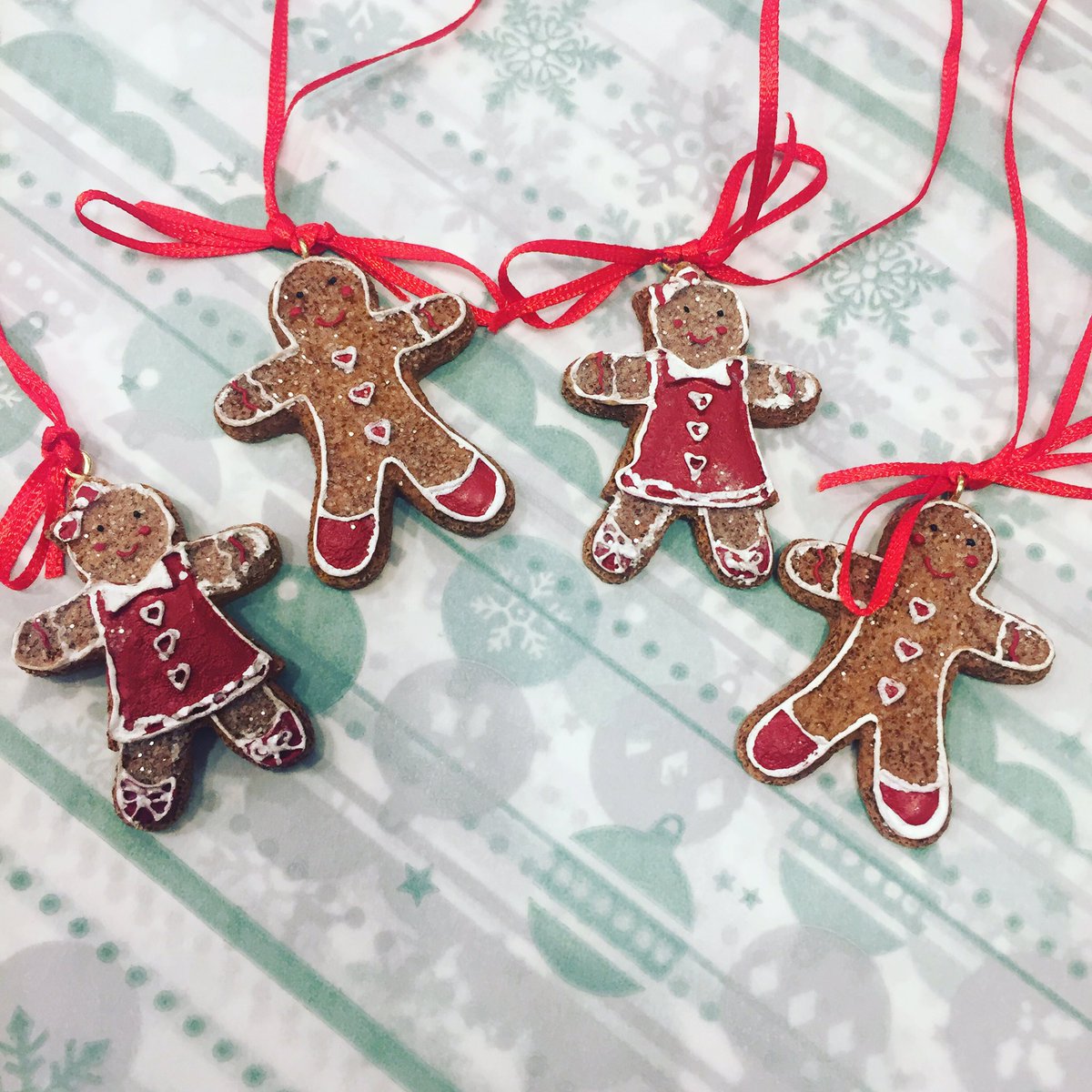 We will be open 9-3 tomorrow for last minute shoppers 🎄🎄🎄#penarth #christmas