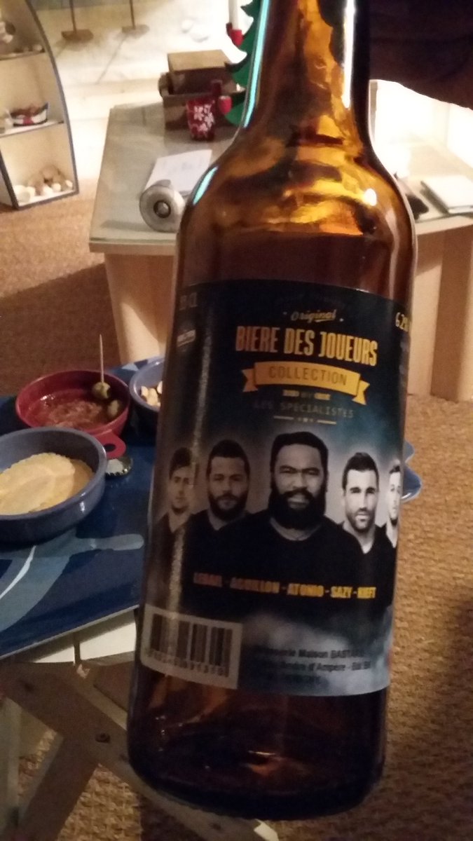 AlainTribord's tweet photo. On a ouvert la bonne bière à la mi-temps ! #abasr #fievreSR ! https://t.co/IV7bdJJ75j
