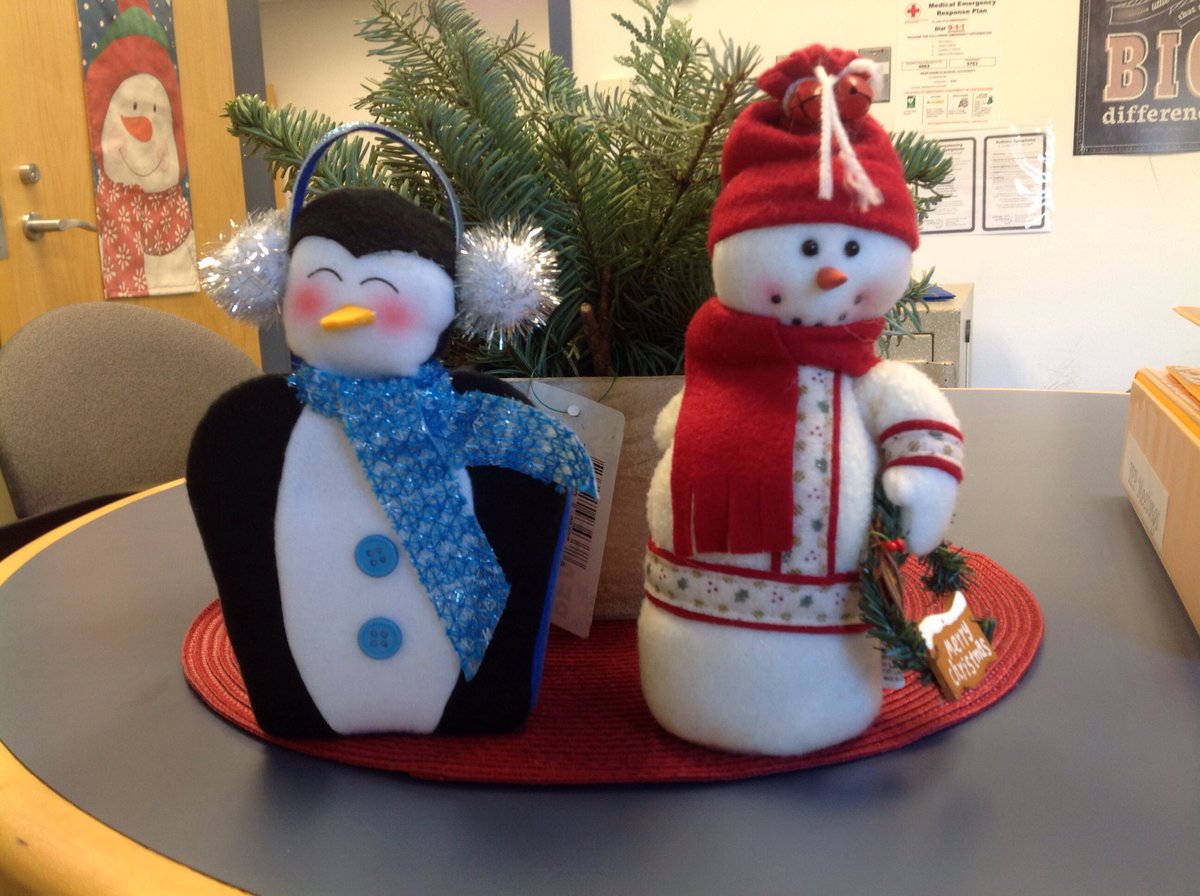 PlymptonPRIDE's tweet photo. Wishing the Waltham community a Happy, Healthy Holiday Season #onewaltham https://t.co/GAreNf9Y2s