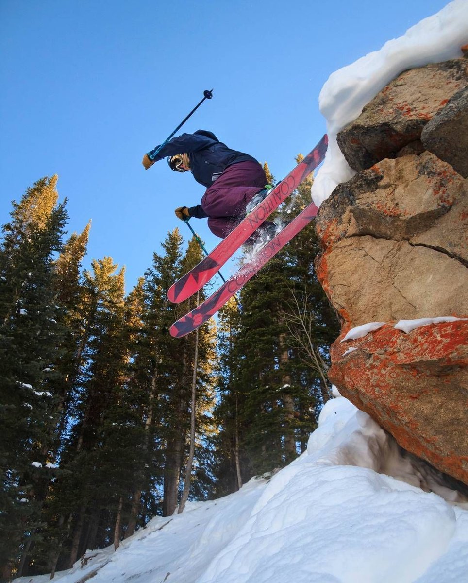 Traditional women's gear couldn't hang + affected performance. So women took matters into our hands: bit.ly/2hKSwCt @CoalitionSnow