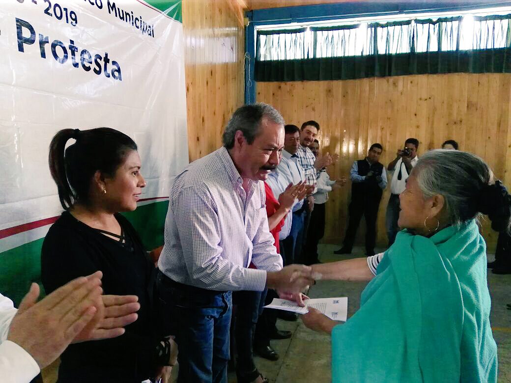 Agradecido con la militancia priista de San Juan Parangaricutiro, para la toma de protesta del nuevo Consejo Político Mpal. #VamosMichoacán