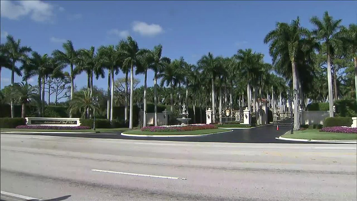 Trump, Tiger golf together in West Palm Beach bit.ly/2i0Kym3 https://t.co/x6gUQHjSPE