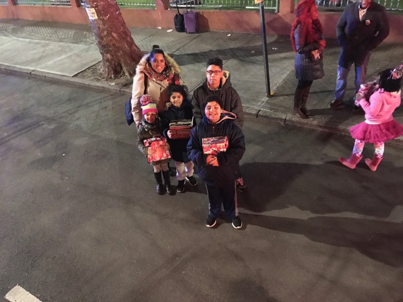 mayorsCAU's tweet photo. Brooklyn North Sleigh Ride stops at the 75th Precinct #EastNewYork @NYPD75Pct @NYPDBklynNorth #OnToTheNextStop https://t.co/1aw0xrj1Qw