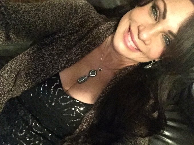 Merry Christmas and Happy New Year. Frank bound😘 https://t.co/S4oBXjwLII