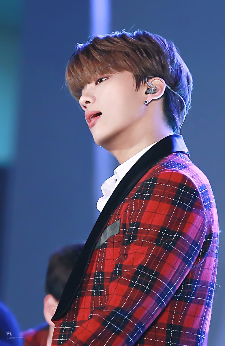 bapimagens's tweet image. [#PIC] 161222 #BAP @ SAF 2016 
#Youngjae © JOAHYOO_940124