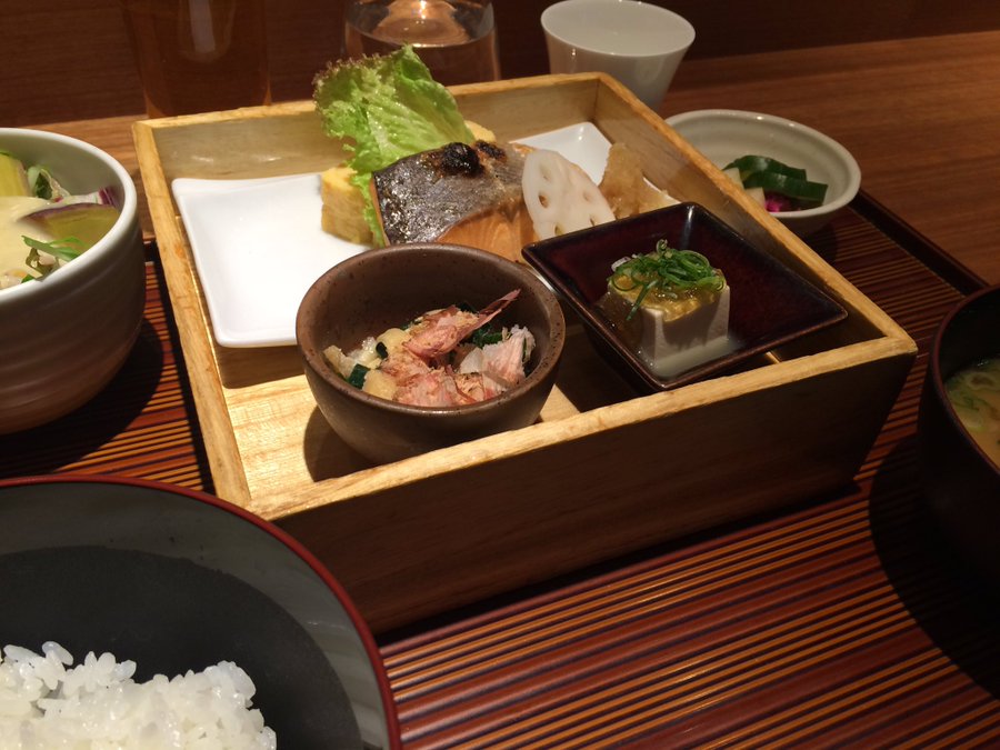 22年8月 羽田空港ランチ ランキング マツコ 食べログ 総まとめ しろくま無添加 写真 子連れ旅行記