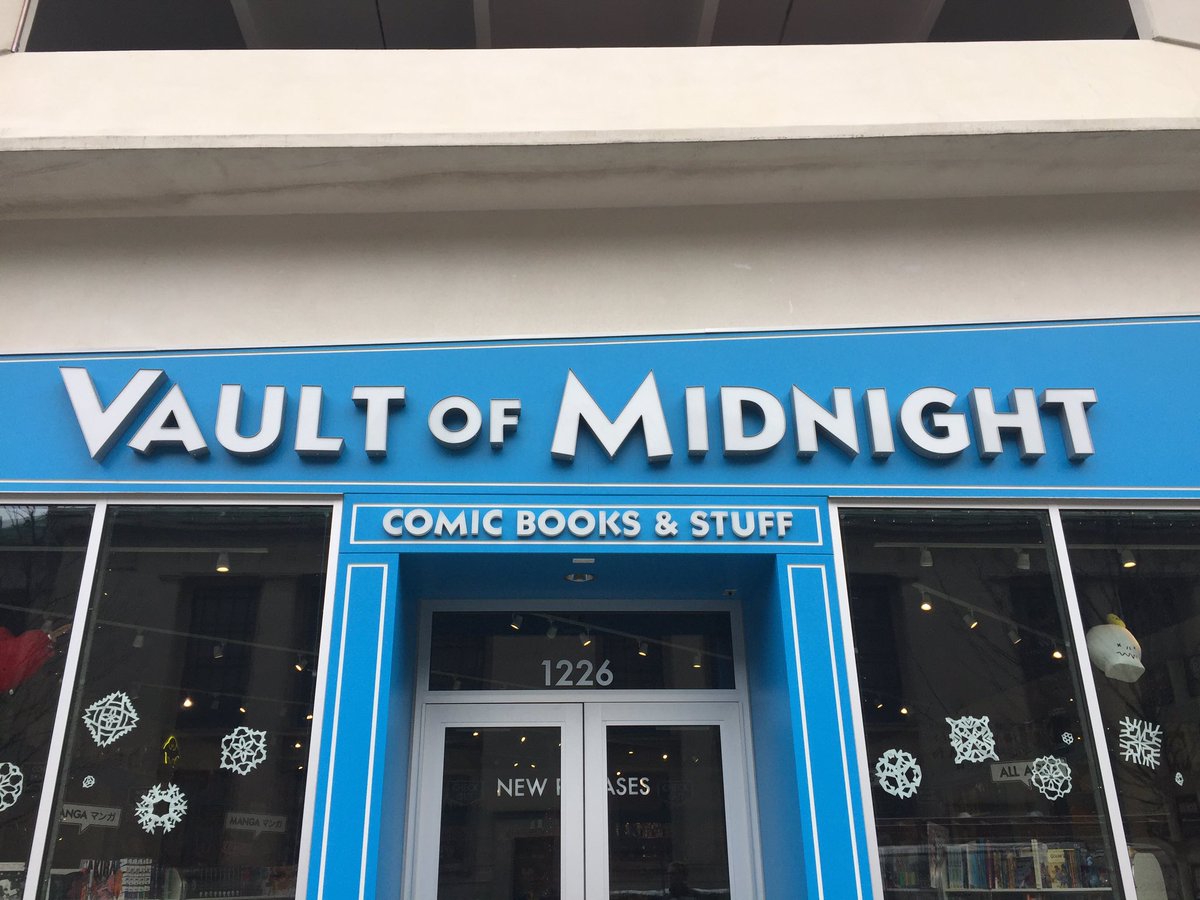 _BronT_'s tweet image. We found a comic book shop with women behind the counter. I'm in heaven. #exploredetroit #detroit #Michigan #comics
