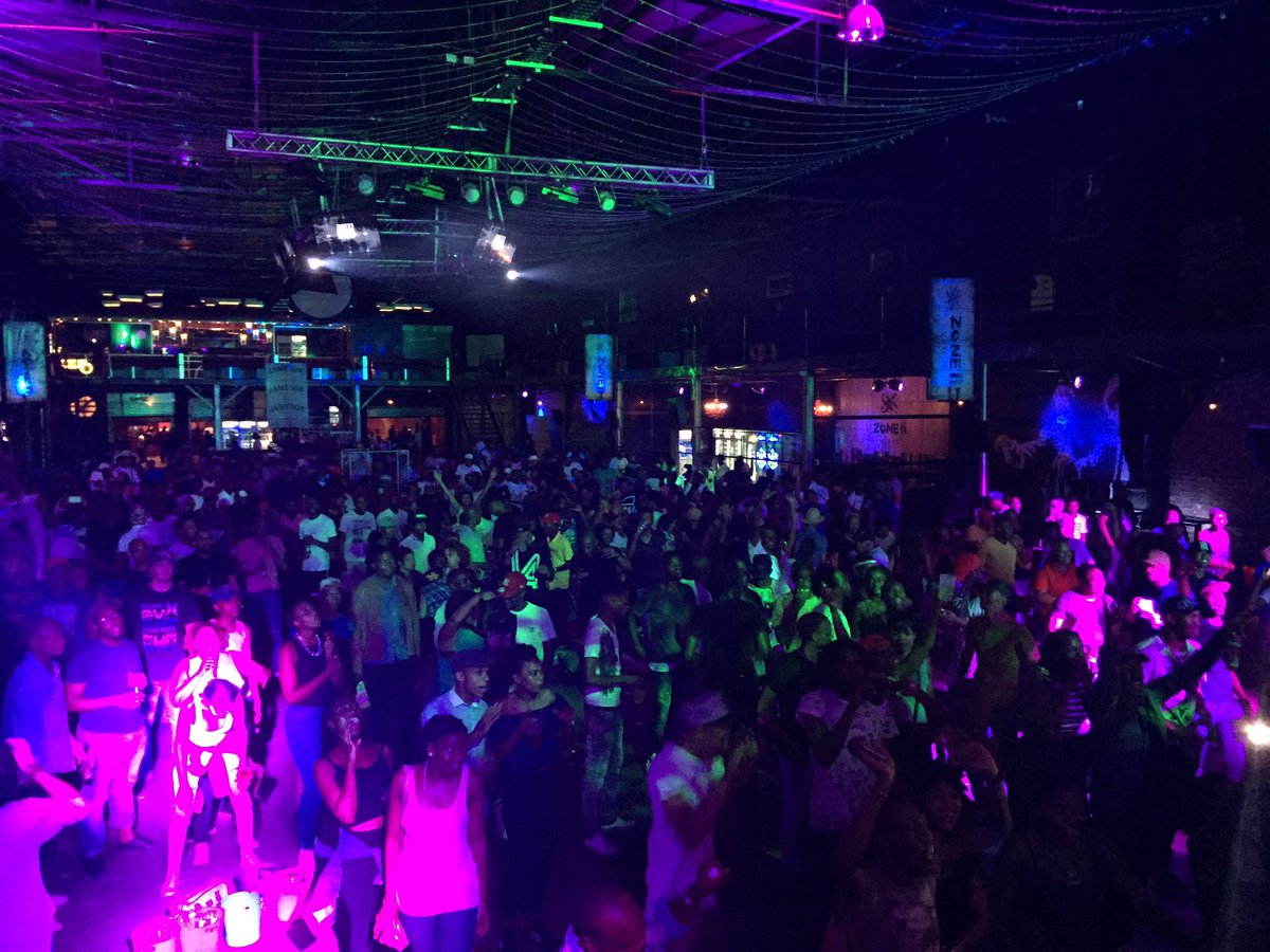 AntiHipHopSA's tweet photo. @GoldFishLive what an awesome experience #Antihiphop #GoldMotion it's on fire π₯π₯π₯ https://t.co/pgXGxqpWAw
