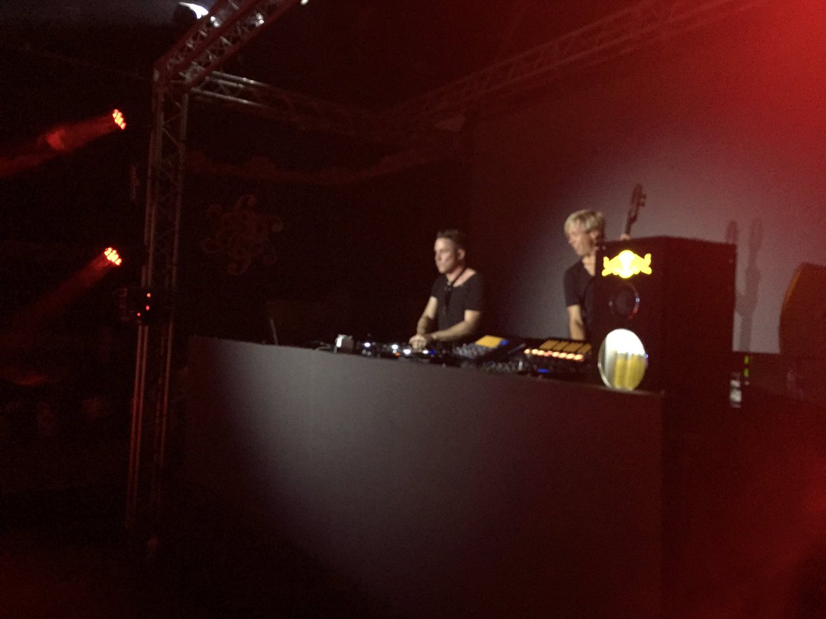 AntiHipHopSA's tweet photo. @GoldFishLive what an awesome experience #Antihiphop #GoldMotion it's on fire π₯π₯π₯ https://t.co/pgXGxqpWAw