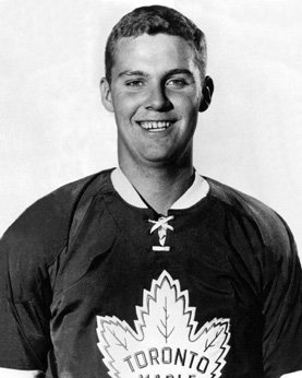 hockey50years's tweet photo. In #Leafs game Wed., Smith skated to centre ice before passing the puck to a mate. Frank Udvari says nothing in rules to stop it. (2/2) https://t.co/VIHqrmlKW0