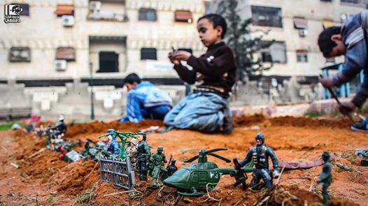Free_Media_Hub's tweet photo. When you are a child what is your last line of defense against the weapons of adults #Syria https://t.co/mmwOazAu9h