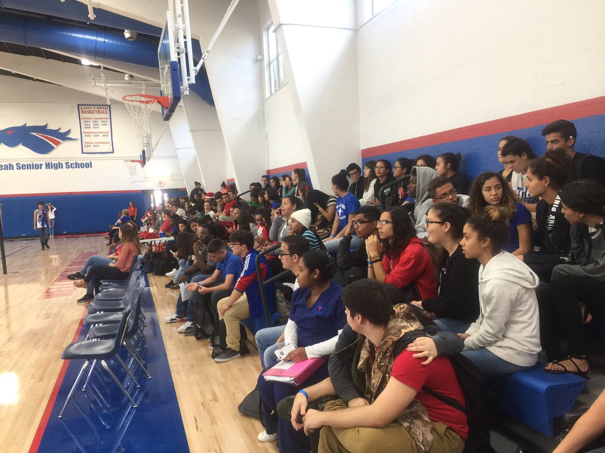 HialeahSenior's tweet photo. The annual @HialeahHighKC Staff Volleyball game. @NROSup @Sanchez181421 @KrimsonKnight @verenanro the Blue Team won @alexsantoyo75 https://t.co/qkUOdklNHZ