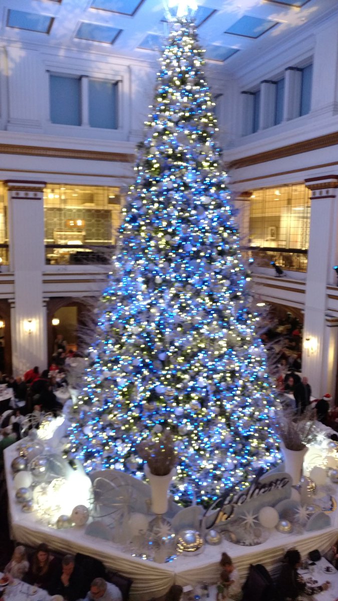 lmr88's tweet image. #Macys #WalnutRoom