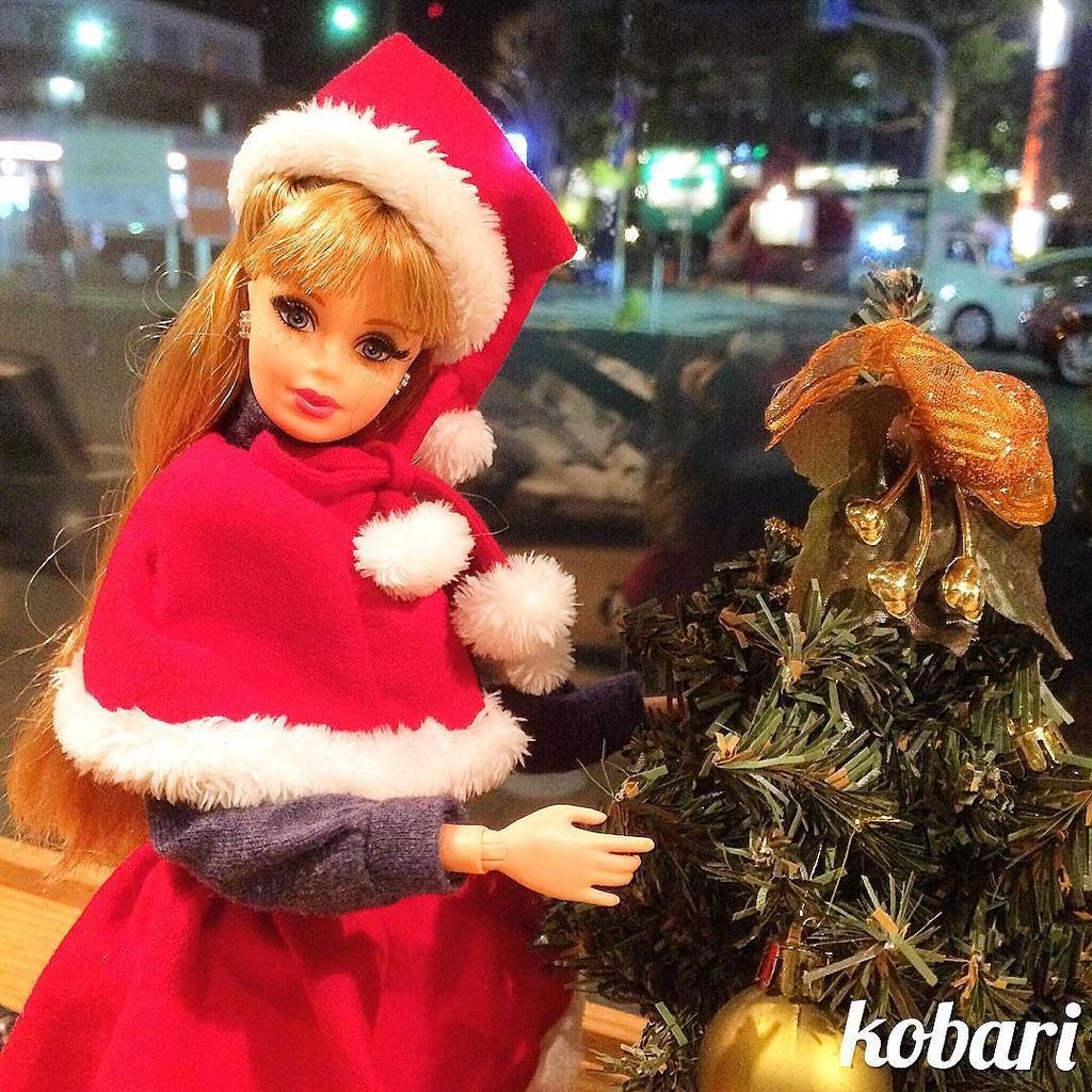 Barbarayousou's tweet photo. 全世界のミッヂリアン(何それ)のみなさん、メリークリスマ〜ス🎄やっぱりミッヂはかわいいですよねっ💕#バービー日本 #barbiedoll #barbiegram #barbieph… https://t.co/WD5XLpZYJy https://t.co/BGNBLffOPj