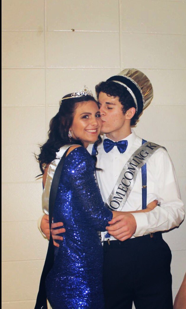 alexandria_bope's tweet photo. Last ever homecoming was a success 💙 #Hoco2016 https://t.co/iaMvWEoiqV