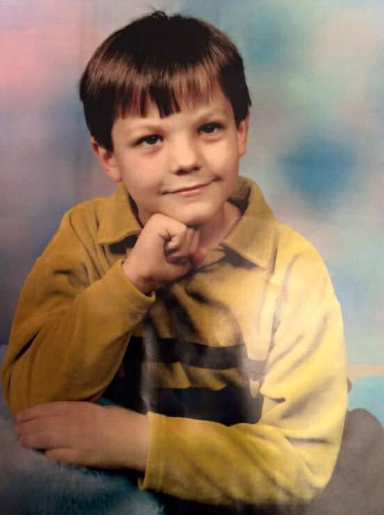 niallerpov's tweet image. just how fast the night changes #HappyBirthdayLouisTomlinson