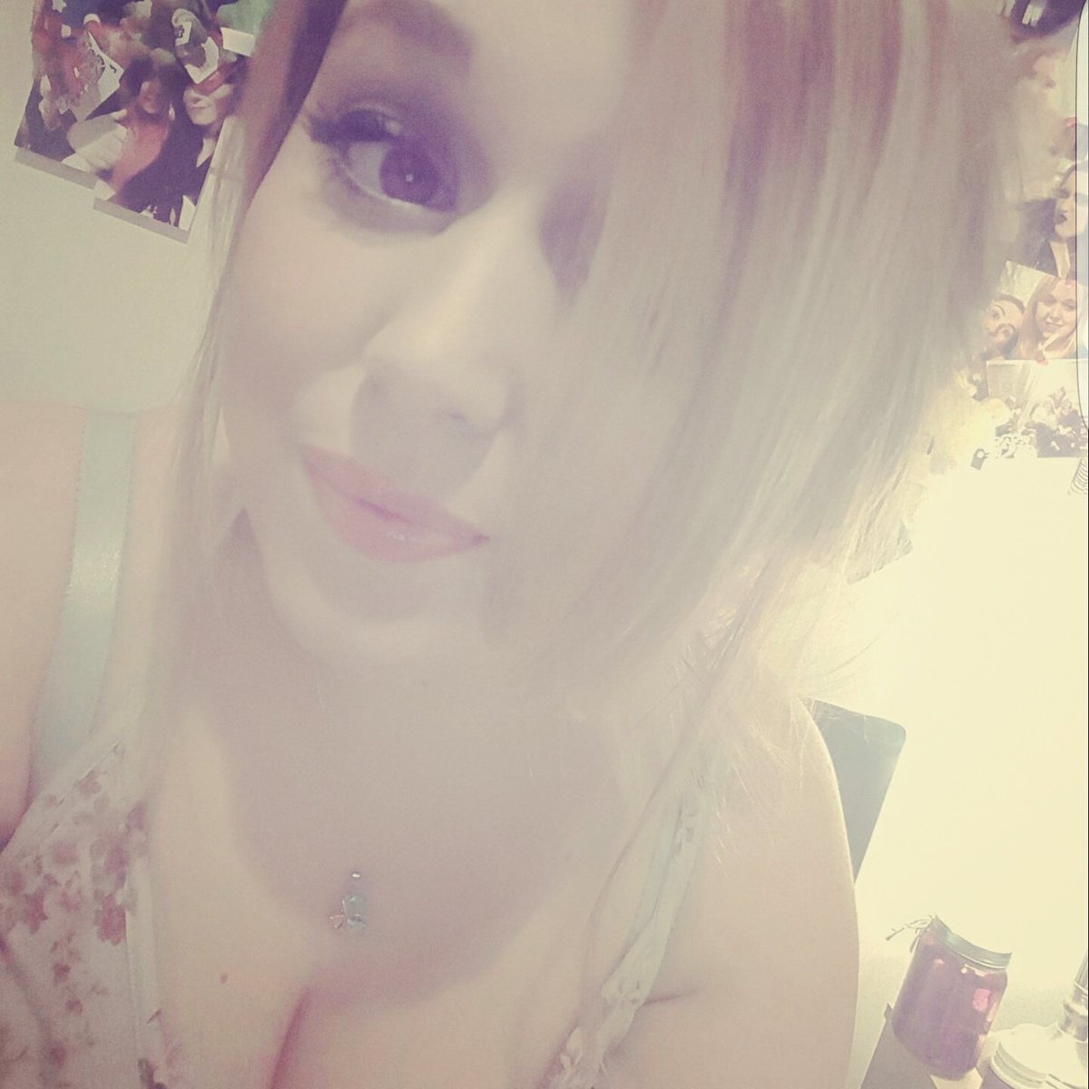 NJayart's tweet photo. 'False'
Image 28 #selfie #photography #feelgood #lookgood #smile😊 #happy #beauty #filter #pose #straighthair #pretty #makeup #updo #calm https://t.co/Nl3KU0Ejid