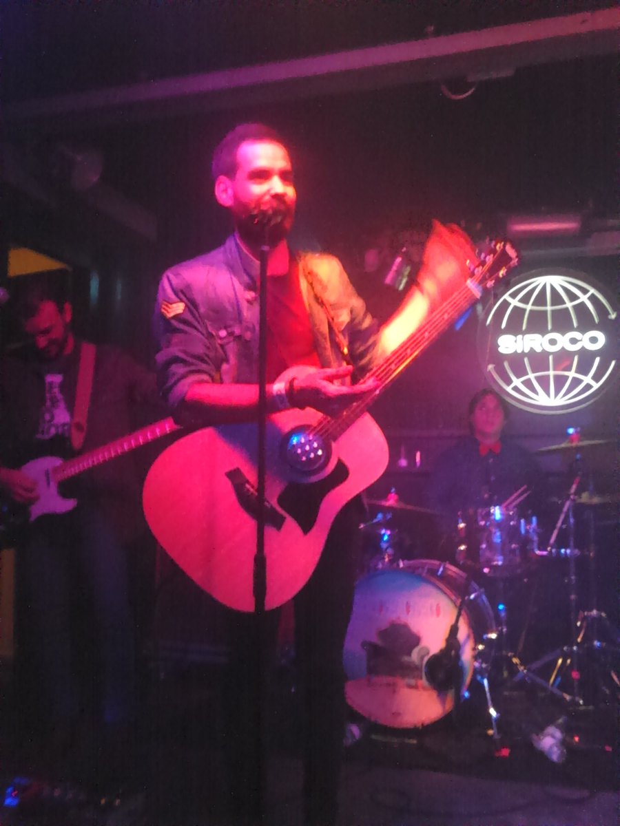 LTMusics's tweet photo. Definitivamente #TACTICO es un #TEMAZO @erdls en @SirocoSala https://t.co/QkZF3z24yi