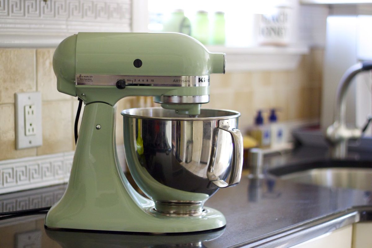 sharedipity's tweet image. Who's #baking today?Join our contest now to win a #KitchenAid mixer and up to $1,500 in prizes!. Today is the last day!!! Link in bio.