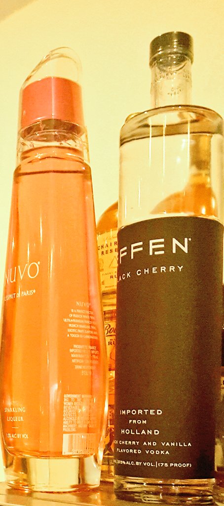 yahlowkey's tweet image. 