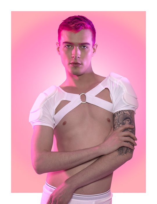 WakeUpPearI's tweet image. "Album photoshoot."