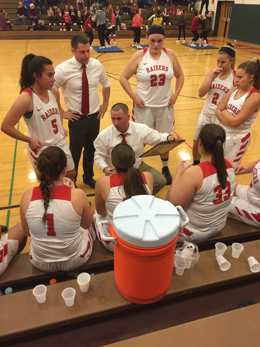 RedRaiderHoops's tweet photo. In between the first and second quarters...14-11 Bucs. @Lyons21D gives the marching orders... https://t.co/Vl1dFVS38U