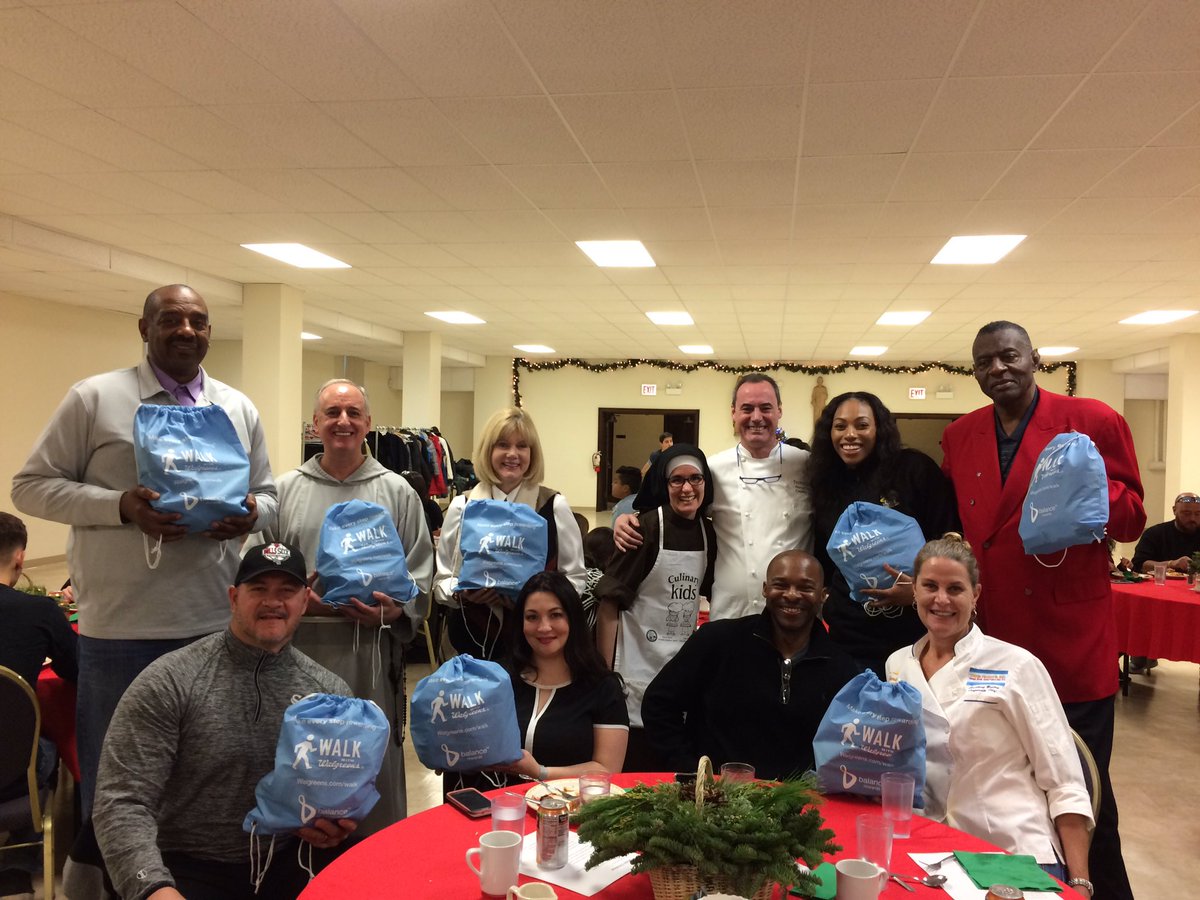 SrLilChef's tweet photo. Thanks @chicityclerk   @testaproduceinc @susanamendoza10 &amp; all who made #culinarykids Christmas lunch so special @OLAMission #HappyBdayJesus https://t.co/2xSG0Qf9Oe