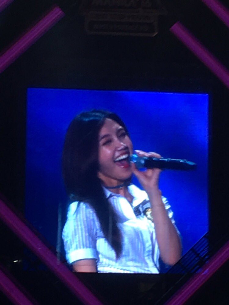 neowol92's tweet photo. fast forward to June 2016! #MTVMusicEvolution2016 with mah chingudeuls! Partying in the rain with APINK! MR CHUUUUU https://t.co/grnExev0mA
