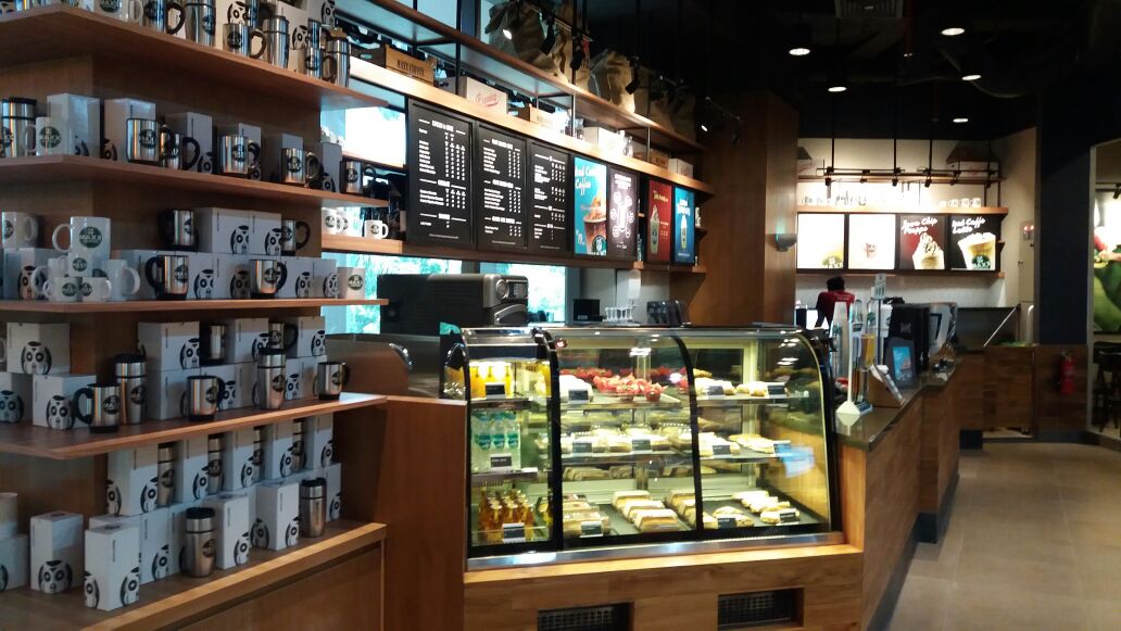 Maxx Coffee is now brewing at Grand City Surabaya.

Enjoy Buy 1 Get 1 promo mulai tanggal 2 - 12 Januari 2017. 

See you around!