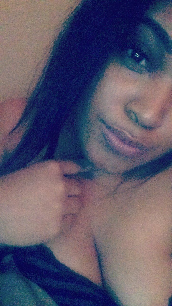 PrettyMIX_D's tweet image. Late night Netflix