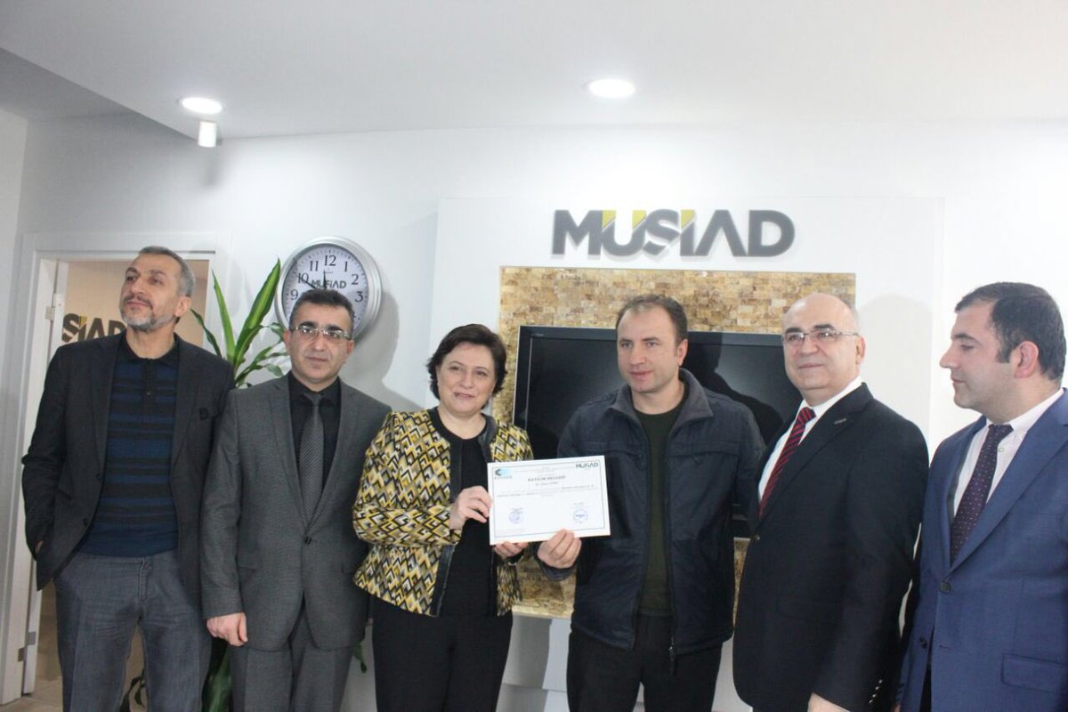 fdemetsari's tweet photo. Adanamızda KOSGEB&amp;MÜSİAD'ın yürüttüğü Girişimcilik Destek Prog. kapsamında eğitimlerini tamamlayan girişimcilerimize sertifikalarını verdik. https://t.co/OKOBUkQi17