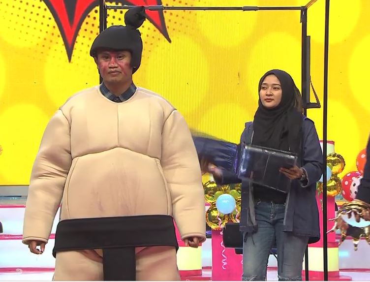 BaperRCTI's tweet photo. wahahaha @Anyuncadel hukumannya harus jadi sumo nihh
#BaperStandUp https://t.co/b50CLompIe