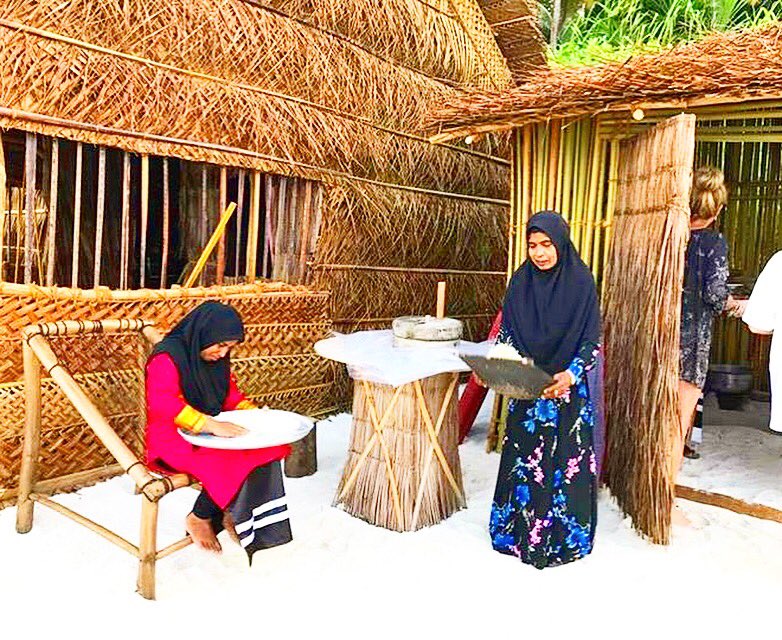 aaaVeeeMaldive's tweet photo. V are from #Maldives 🇲🇻

#aaaVeee 💙💚#NaturesParadise 
https://t.co/gHOIKFDzrk
info@aaaVeee.com 
#AaaVeeeNaturesParadise https://t.co/62ApqGu4c3