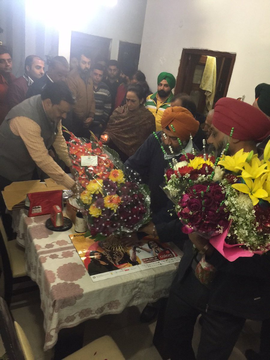 Anitababbar2's tweet photo. Dranitababbar https://t.co/8cH4ksW9tz https://t.co/bJXExr9IPR