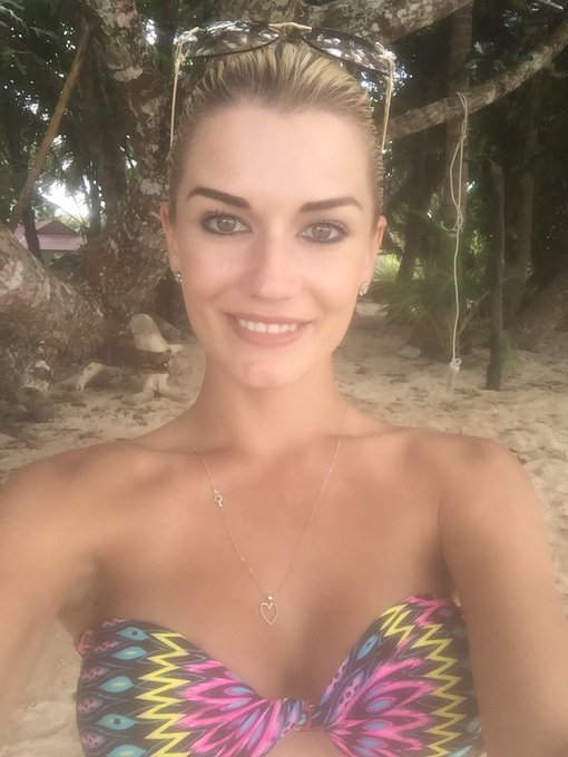 Beachin'.. ❤ https://t.co/iIyrcdJtjn<a href="/tag/love"class="tags"><span>#love</span></a><a href="/tag/heat"class="tags"><span>#heat</span></a><a href="/tag/fireplace"class="tags"><span>#fireplace</span></a>