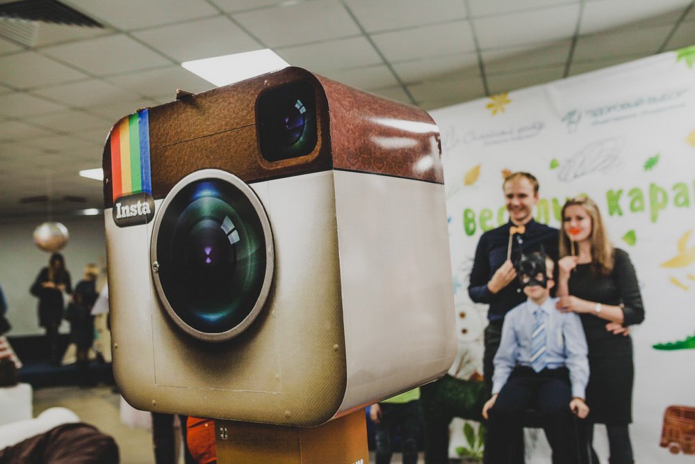 fotoboxby's tweet photo. Друзья, с Новым годом вас!!!
Новых свершений и побед в новом году!
#фотобудка #минск #FotoBOX #instabox #фотобудкаминск https://t.co/UeX1LSieKW