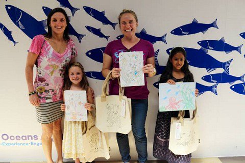 ThriveHoutBay's tweet photo. @2OceansAquarium had members submit designs for @rethinkthebag reusable bags. Love this campaign https://t.co/FOnBtzLRlJ #nopotentialwasted https://t.co/C2GoDO0vlq
