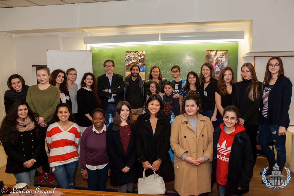 SorbonneONU's tweet photo. Découvrez les #photos de la #conférence de notre antenne @UnicefParis1 sur le système éducatif français ! 
#Merci pour votre participation ! https://t.co/qXicKZKnYt