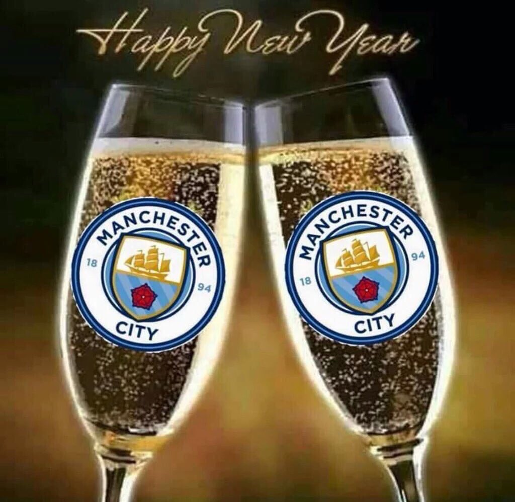 ReadButNeverRed's tweet photo. Sergio's back &amp; if City stay on a winning track we'll all drink bubbly &amp; have a good craic 🎶SERGIO SERGIO SERGIO SERGIO SERGIO🎵#HAPPYNEWYEAR https://t.co/6ry1knbbKt
