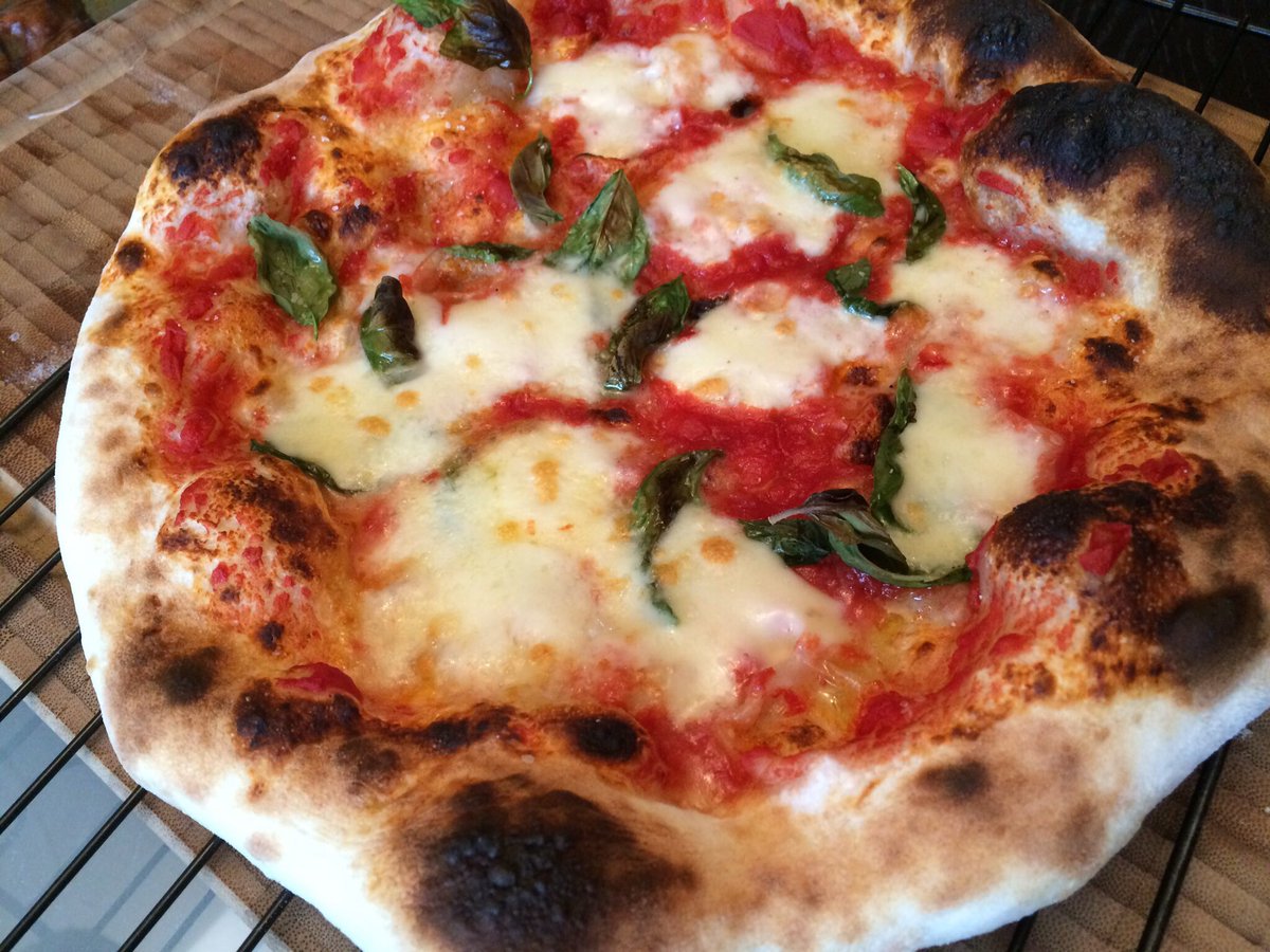 chrislemw's tweet photo. Can't wait to go to @LinasMarket and get some creamy mozzarella Di Buffala for the #pizza!
#creative12daysofgiving #pizza @CiboCalgary https://t.co/d1b2lkyFtz