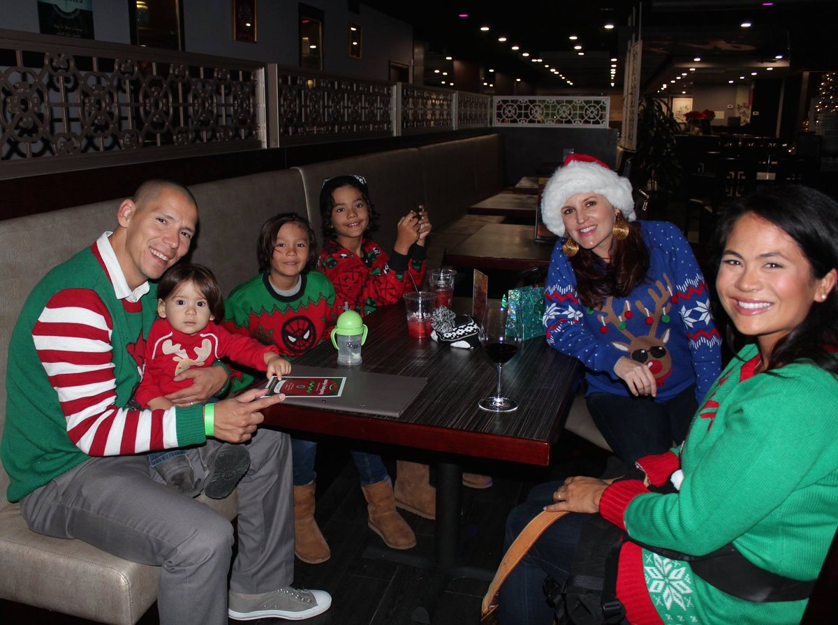 KoiBarSD's tweet image. Quick #PSA: Emerald Restaurant &amp;amp; @KoiBarSD will be OPEN on #Christmas and #NewYears ! Join us for great food, drinks, and celebration!